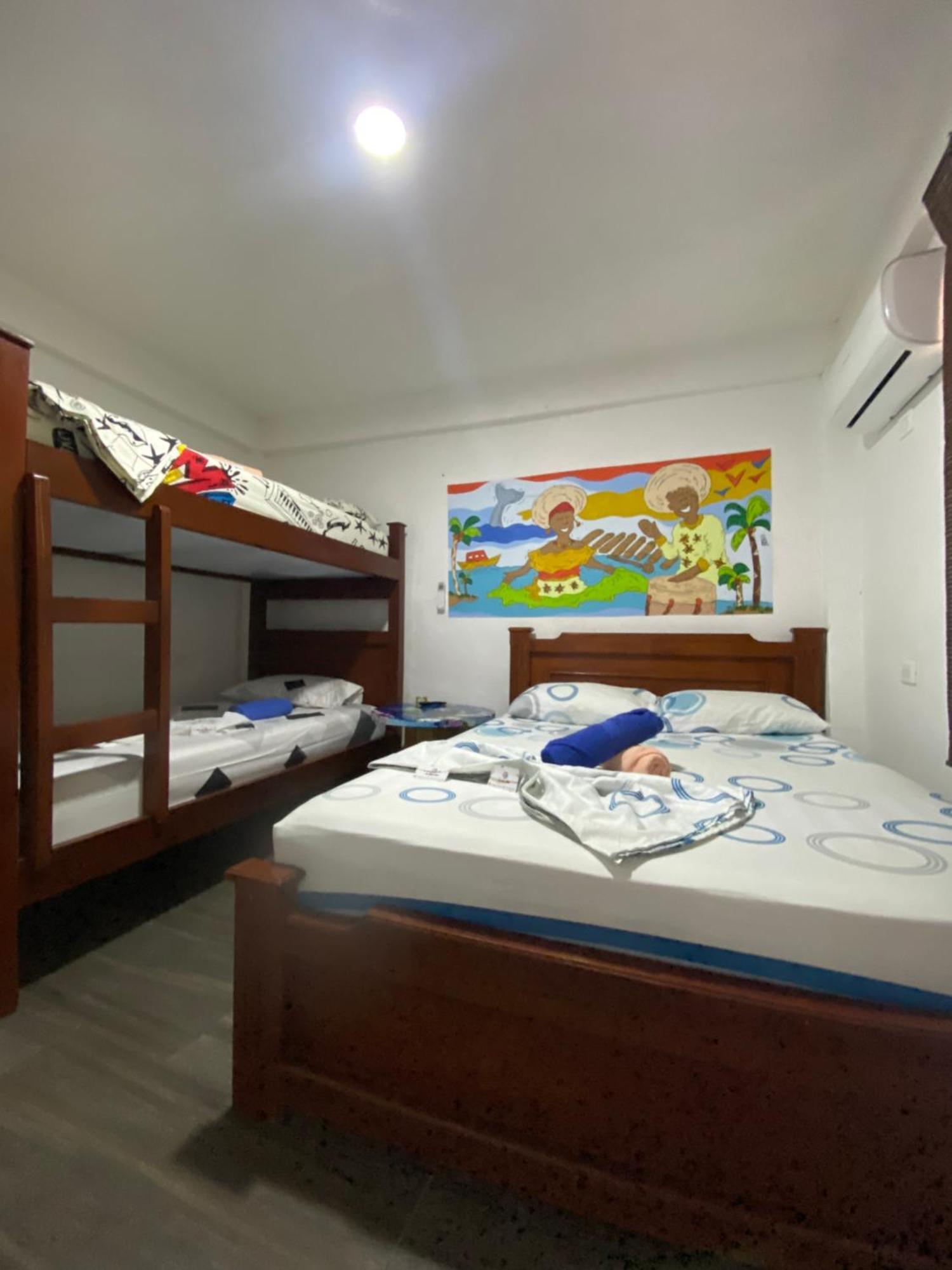 Acuarios Hostal Playa Ladrilleros Exterior photo