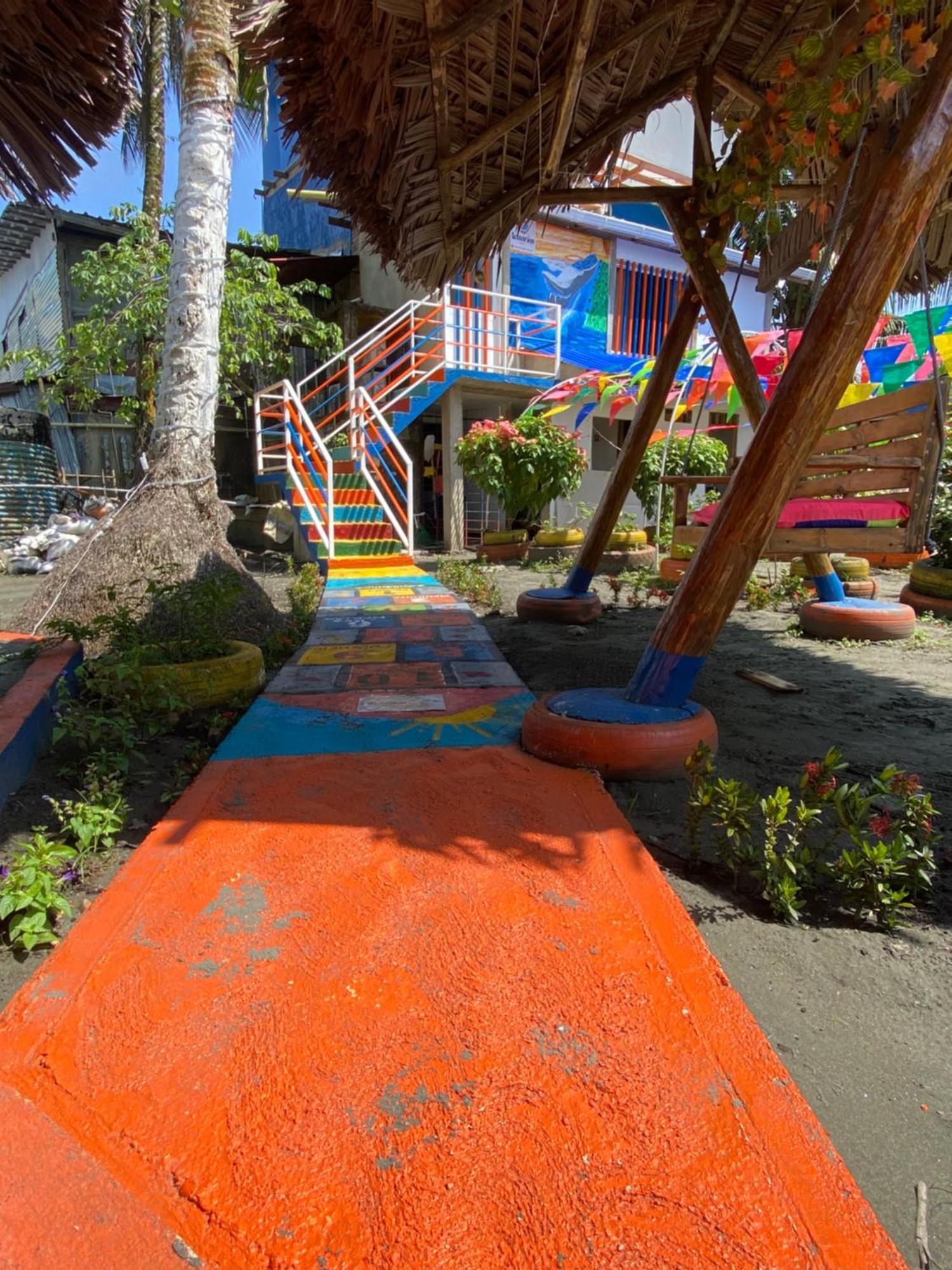 Acuarios Hostal Playa Ladrilleros Exterior photo
